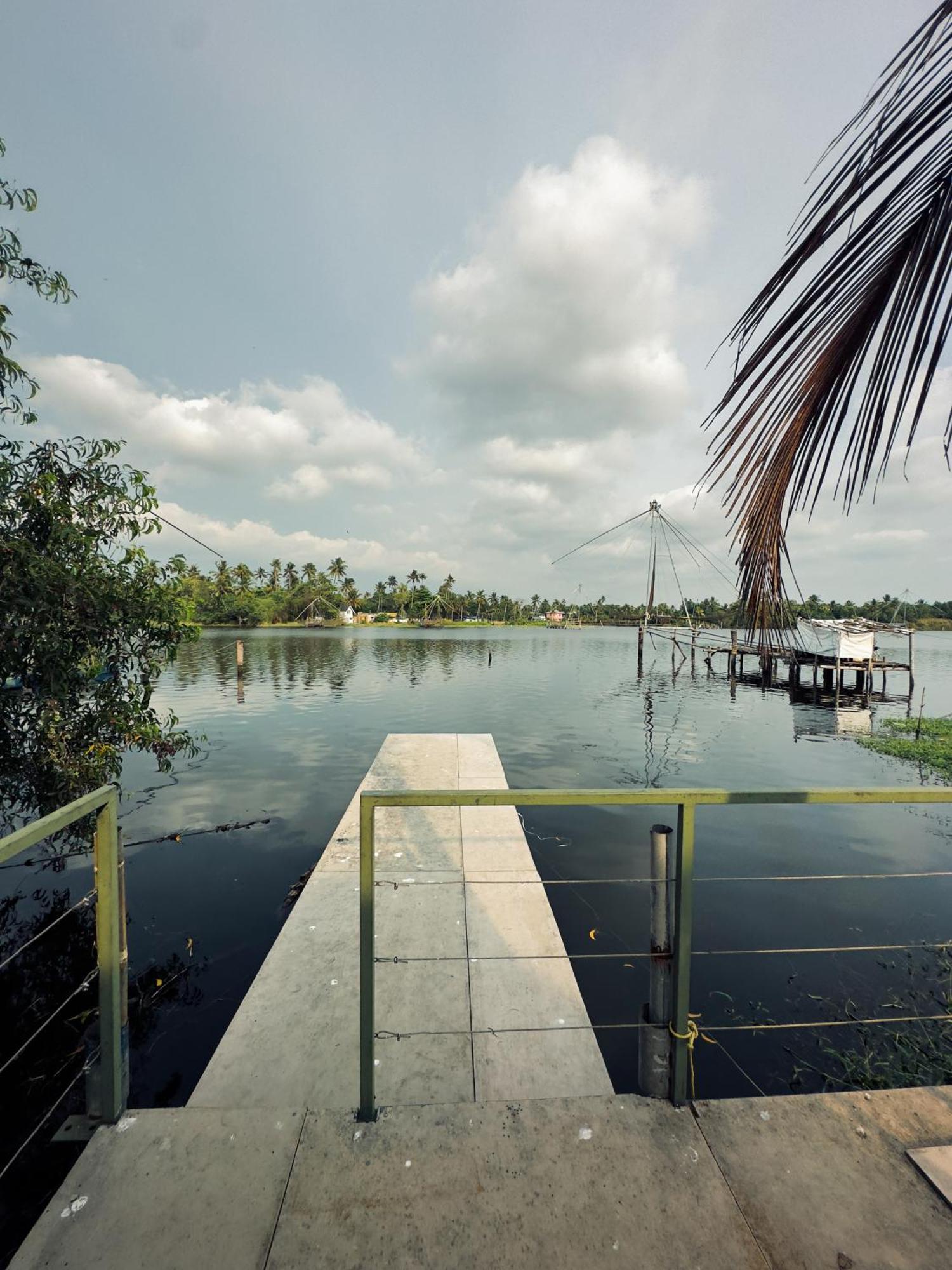 Bamboonest Riverside Villa Kochi Exterior foto